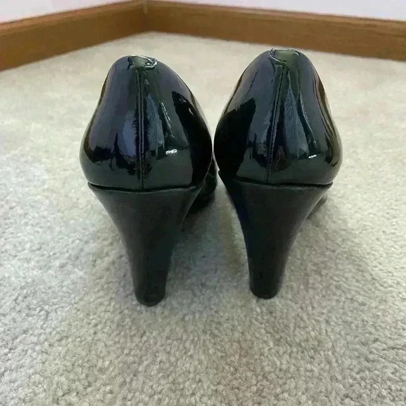 Cole Haan Wedge Black Patent Heels Size 6.5 - Picture 4 of 5